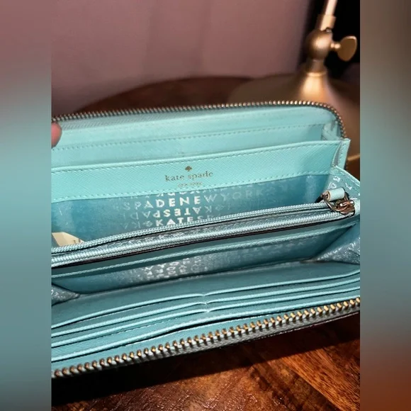 ✅SOLD✅kate spade Ice Cream Cone Zip Around Wallet - Picture 6 of 6